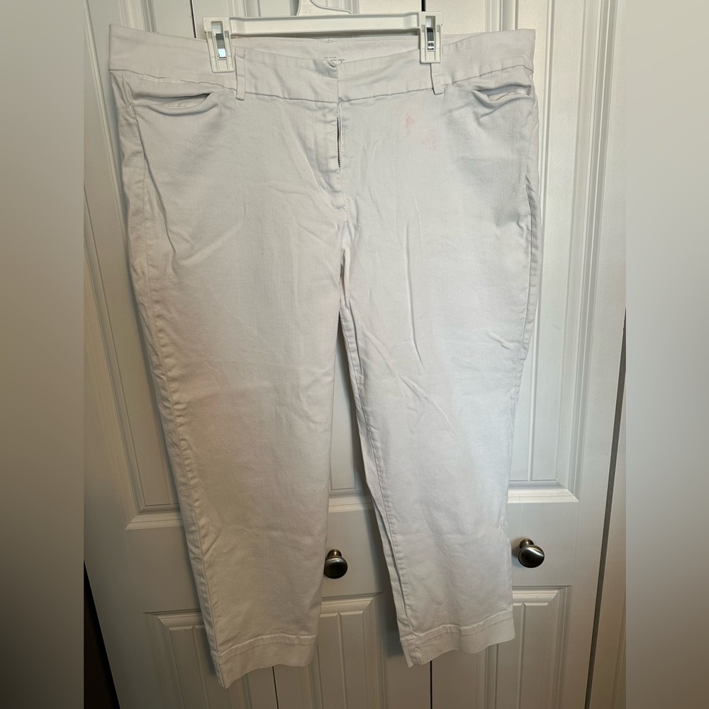 White Loft Capris - 18T